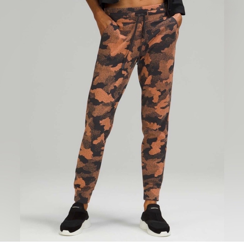 Lululemon Camouflage Jogger Pants